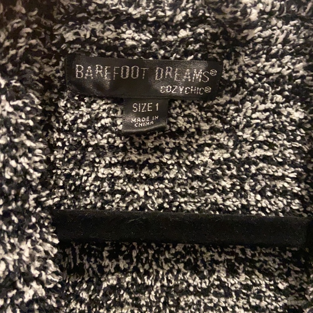 Barefoot Dreams Robe - Picture 2 of 3